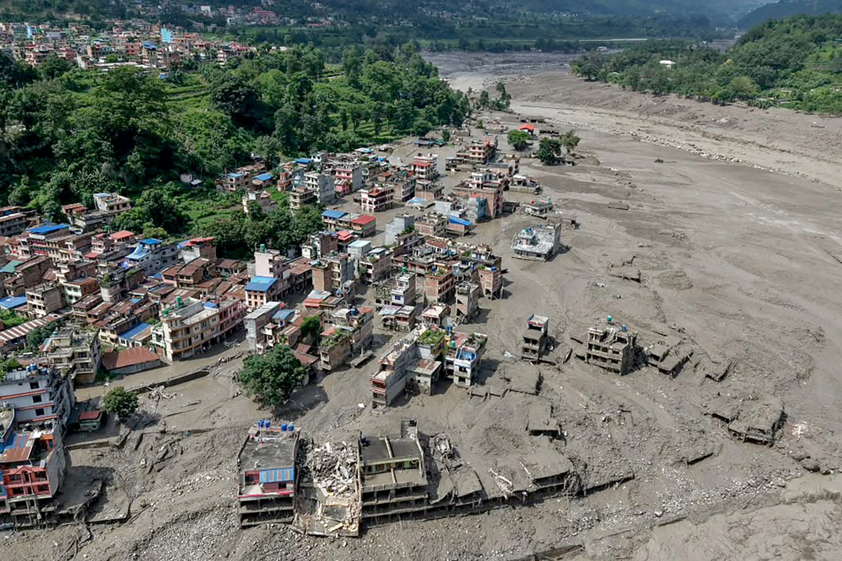 Avalanche no Nepal: número de mortos sobe para 359