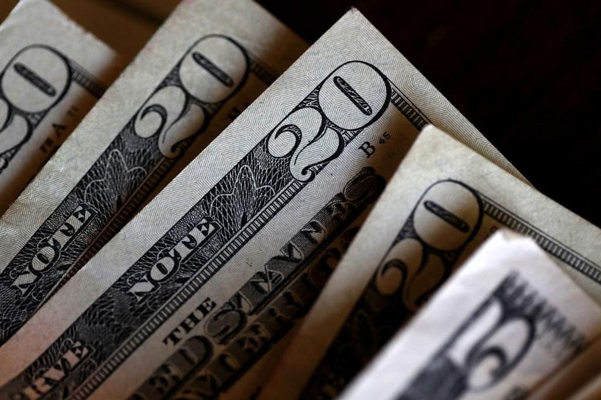 Dólar em alta com payroll forte nos EUA e cenário eleitoral 2026