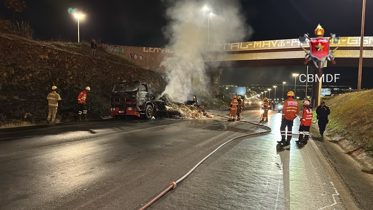 Incêndio em Caminhão Interrompe Tráfego na EPIA Norte