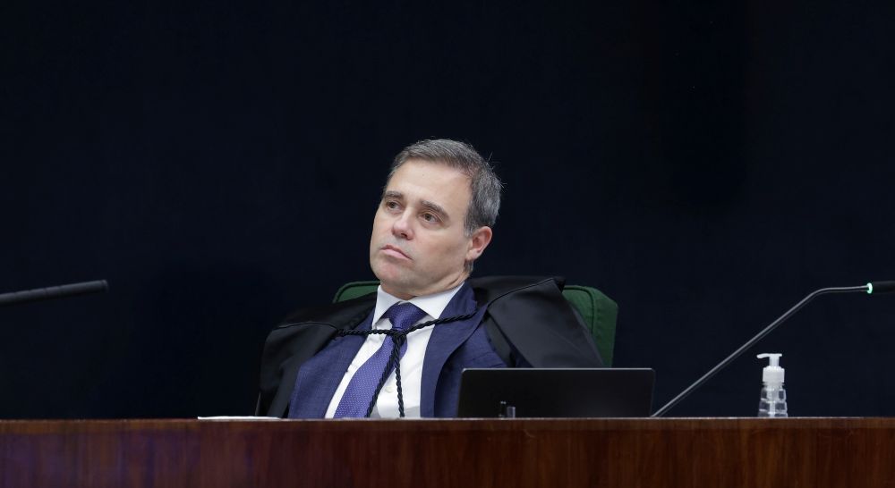 Mendonça Solicita Documentação do PT Sobre Congresso e Projeto 'Porta Vozes de Lula'
