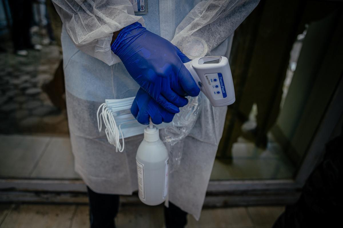 Surto de Ebola no Congo Atinge 5 Mil Casos e Supera Capacidade de Resposta