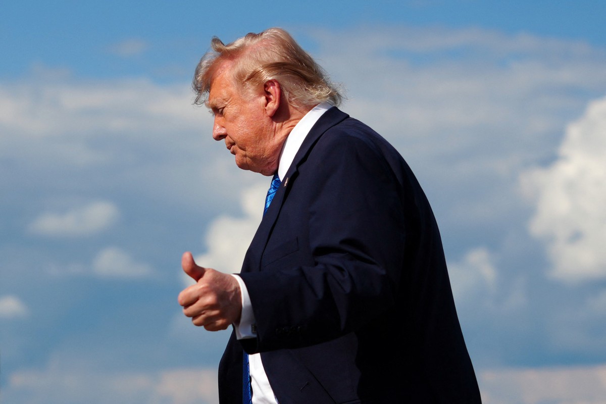 Trump Refuta Alegações de Escassez de Munição e Adverte Contra Vazamentos