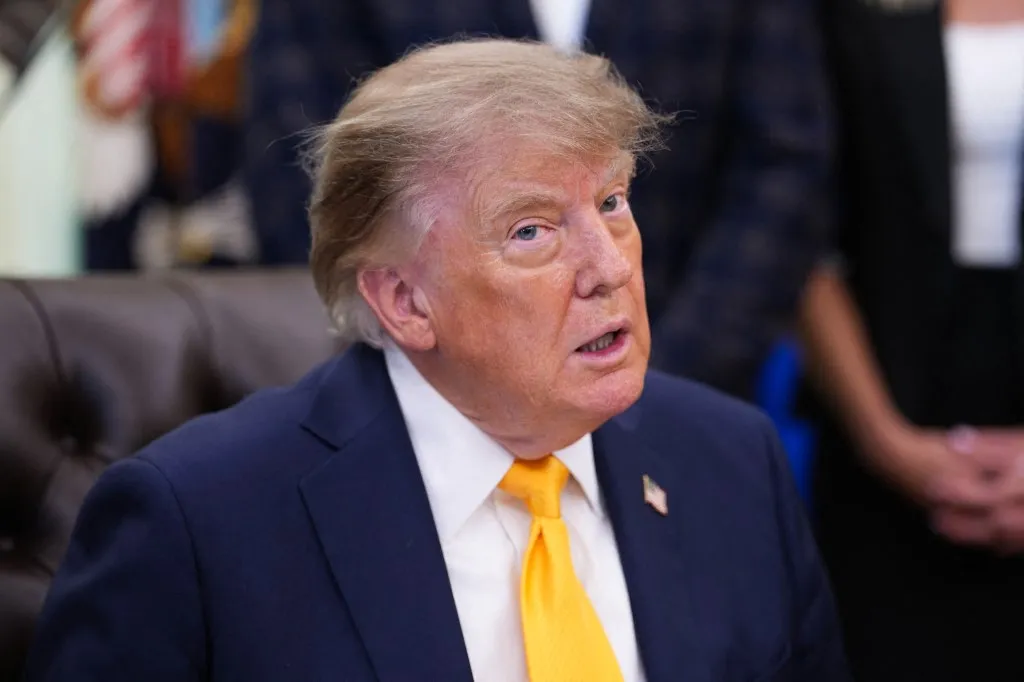 Trump afirma que Houthis pediram para Washington não intervir no conflito do mar Vermelho