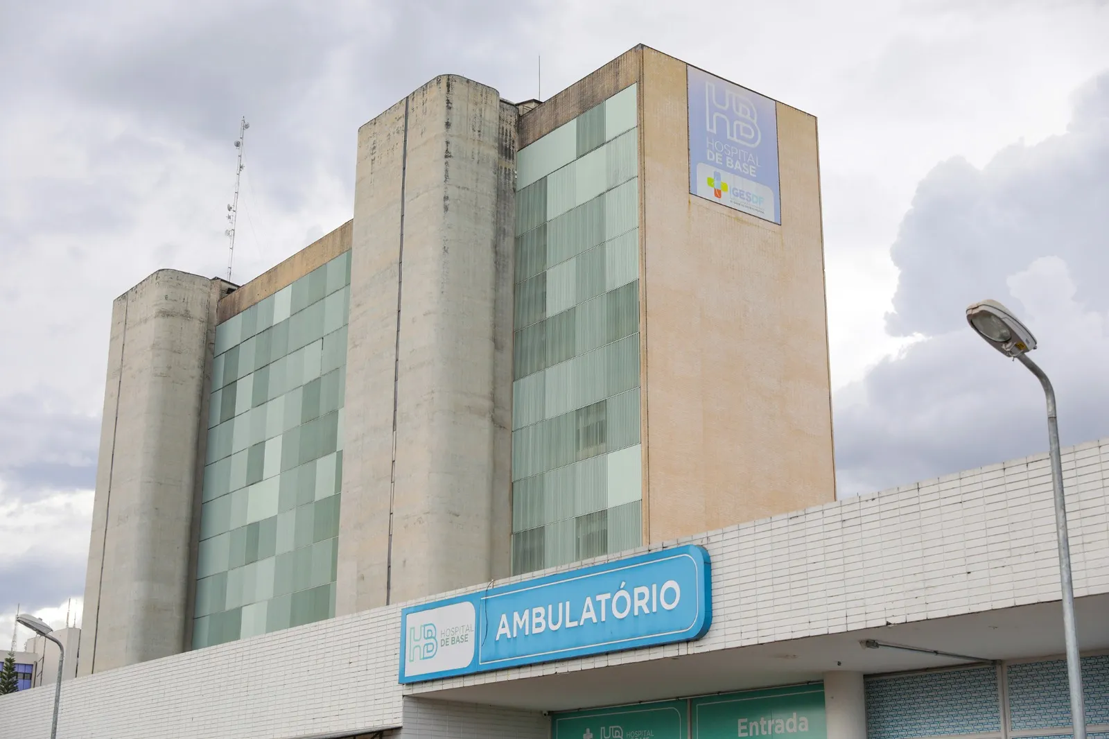 Hospital de Base do Distrito Federal completa 66 anos com campanha que valoriza histórias de profissionais