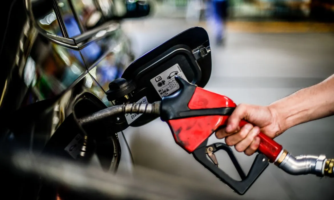 Preço do diesel S-10 sobe 1,3% e chega a R$ 6,97 na 2ª semana de setembro